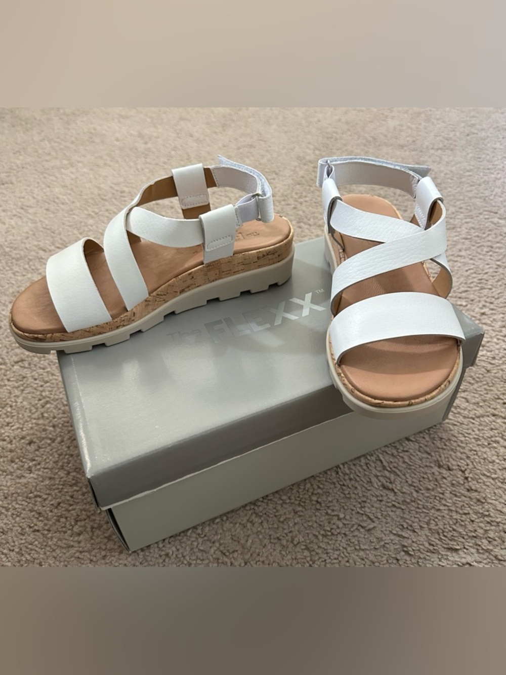 NWB Shea Deluxe White Leather & Cork Platform Sandals by The Flexx